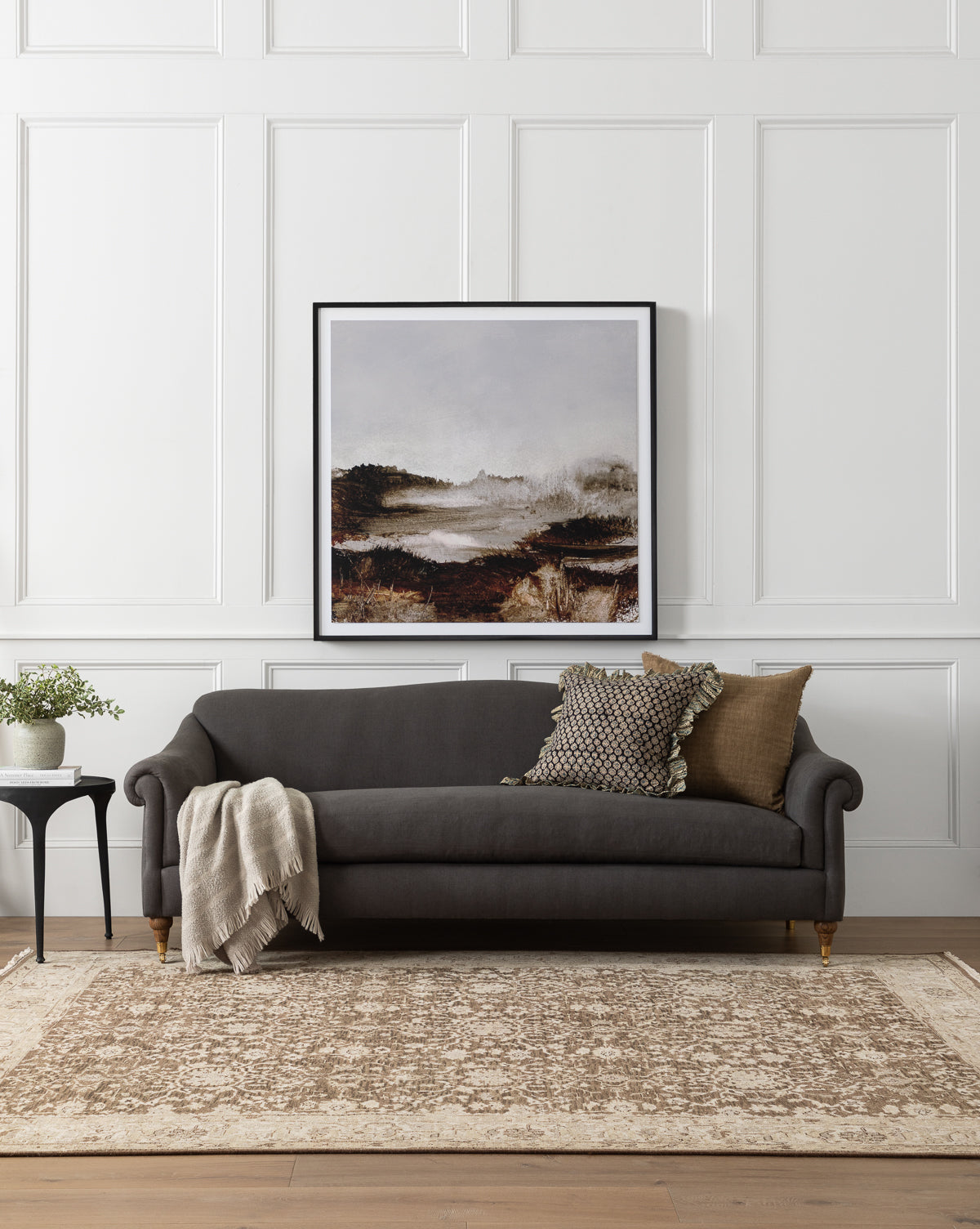 Hildegard Sofa 90"